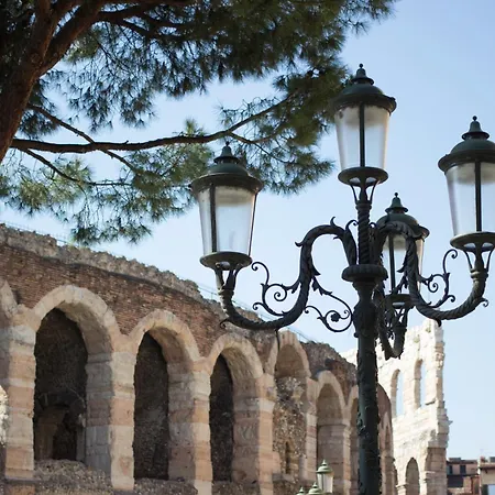 Arena Luxury Gæstehus Verona