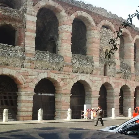 Arena Luxury 2*