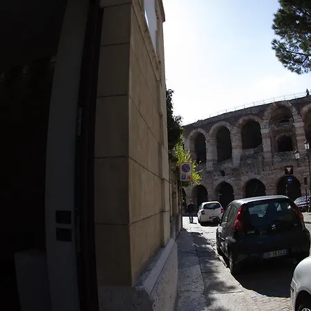 Arena Luxury Gæstehus Verona